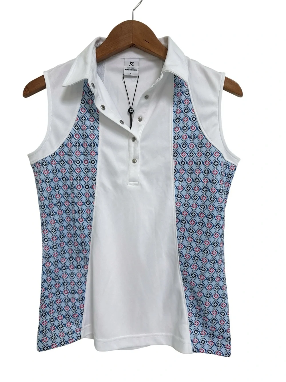 NWT Daily Sports Women’s White & Blue Sleeveless Golf  Polo Top